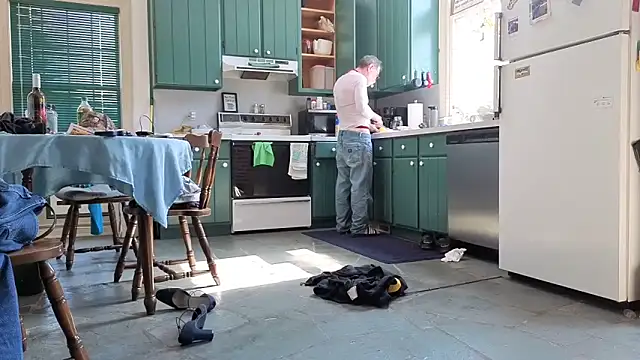 CDforU: διαδικτυακό σόου στην κάμερα