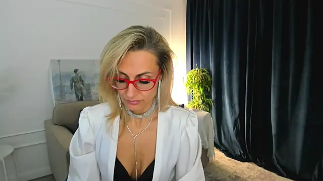 Chat +18 de MuseOfStage ao vivo