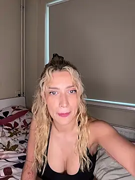 Show de BlondeChiara na webcam