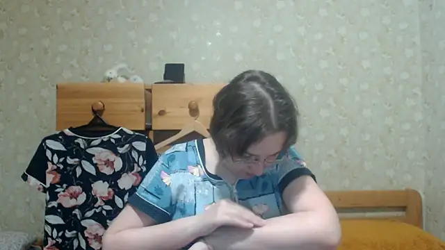 Smart_Rose's Live XXX Chat