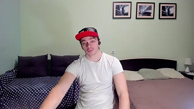 AlansonofDaddy Adlı Modelin Canlı XXX Sohbeti