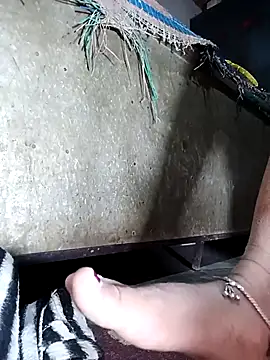 Hot_bhabhi300 在線直播表演