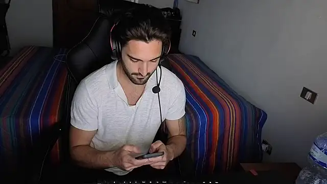 Al3xox02 – webcam-show