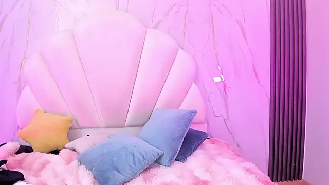 AliiceWonderland_ Adlı Modelin Canlı XXX Sohbeti