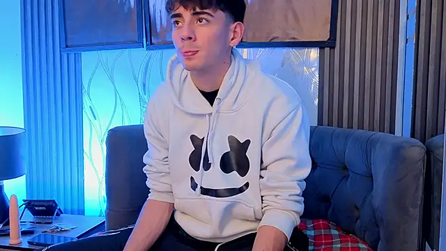 demian_hot99: вебкам-шоу