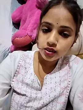 Naina11100 即時 XXX 聊天