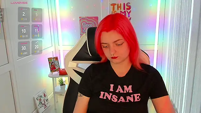 Show modela NightLeaf na web-kameri