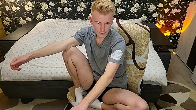 XXX chat uživo modela Vuitton