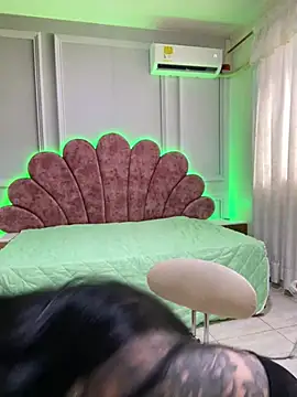 Онлайн чат XXX eva_sexx69