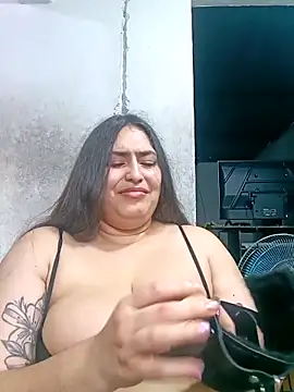 Chat +18 de xandra252 ao vivo
