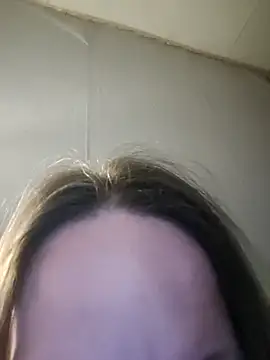 Chat XXX ao vivo de Evelina_cute