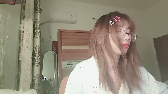 دردشة Lili_666 الجنسية المباشرة