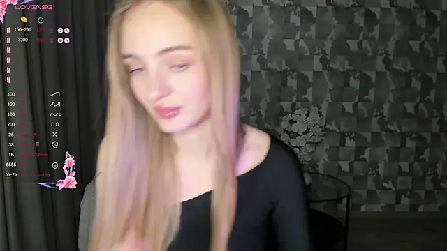 A_delina Chat XXX in diretta