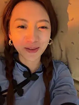 Chat XXX en directo de ReiningAffaire