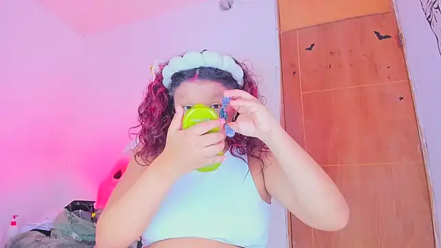 Emily_Coper18 – Live XXX-chat