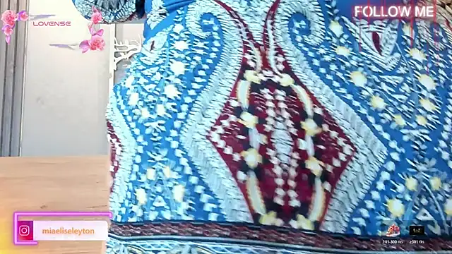 Živý XXX chat Elise-Leyton