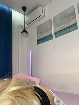 LuxuryBarbie's Webcam Show