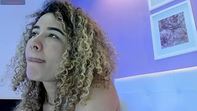 Charlotte11-11: онлайн-секс-чат