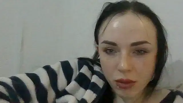 Trinsy_Love: онлайн-секс-чат