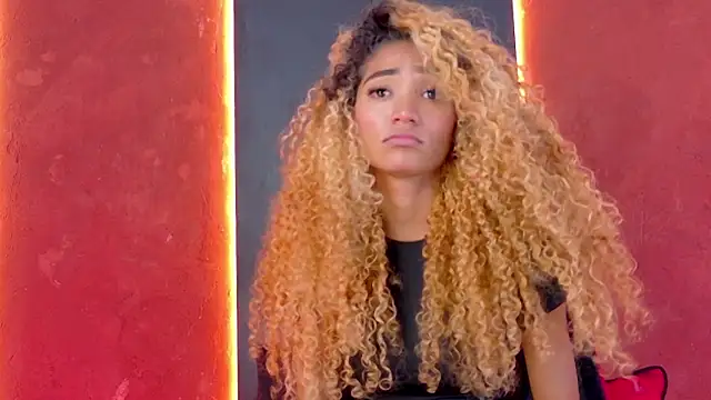 Онлайн чат XXX Charlotte_Love10