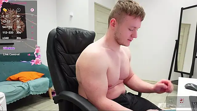 Show modela Richard_Dullas na web-kameri