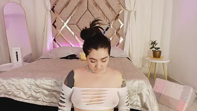 KathiaJennern Live XXX chat