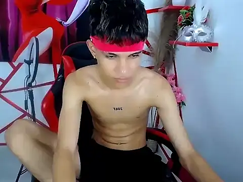 XXX chat uživo modela chris_evans77