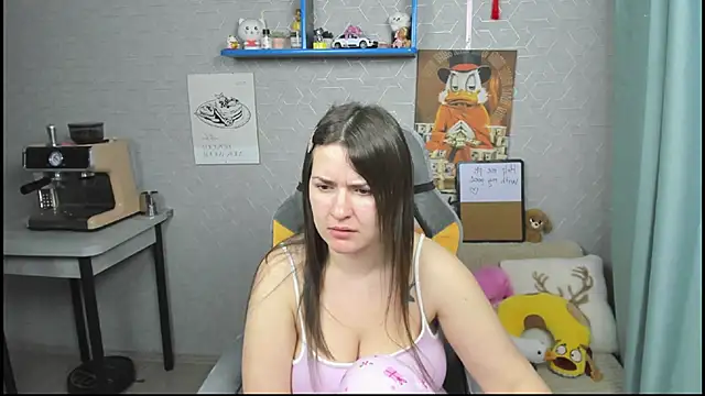 Chat +18 de LineraPitts ao vivo