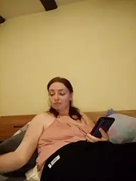 Bella-Monroe Adlı Modelin Canlı XXX Sohbeti