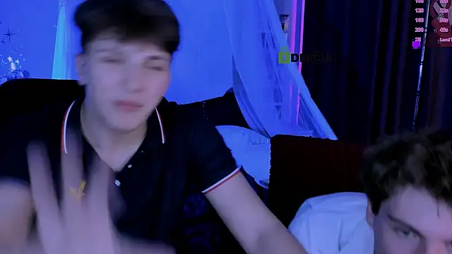 travis_wolf_ live XXX chat