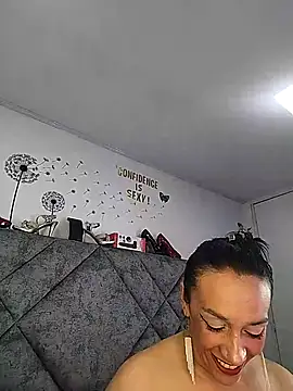 Chat XXX en directo de Shantey_Laurent