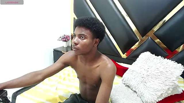 NoahJhonson69 Pertunjukan Webcam