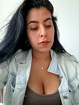 Luiannan Live XXX chat