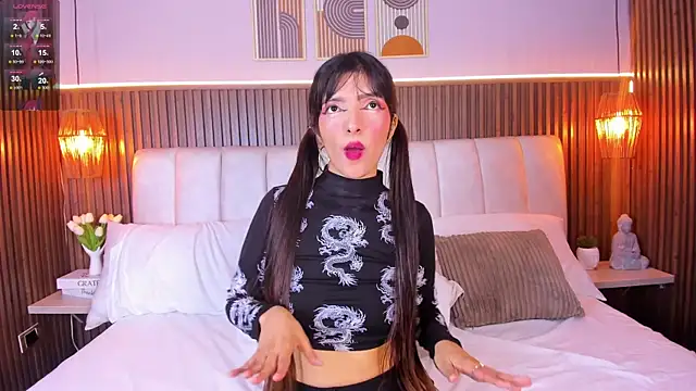 LisaLain Adlı Modelin Canlı XXX Sohbeti