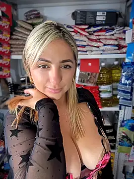 Онлайн чат XXX sammyqueenx21