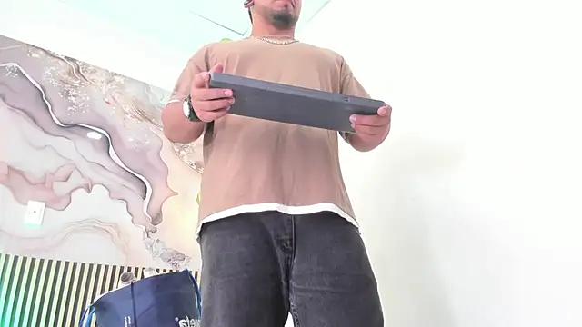 BrianMalonee 在線直播表演