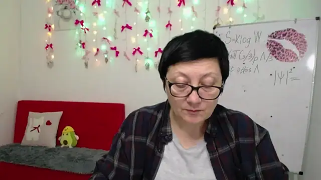 دردشة EmilyL0ve الجنسية المباشرة