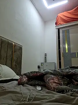 QueueedActivist Webcam-Show