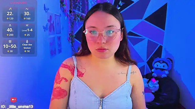 little_emma0's Live XXX Chat