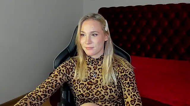 ElaraVoltage Live XXX-chat