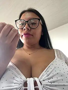 Iam-sophia27: онлайн-секс-чат