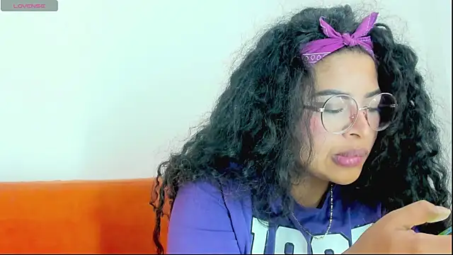 moana_taylor: онлайн-секс-чат