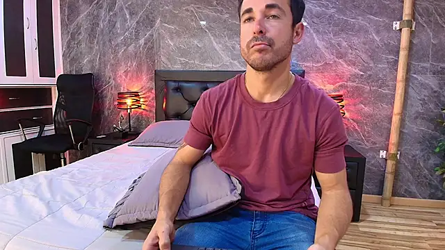 Adams_Sanz 现场XXX聊天