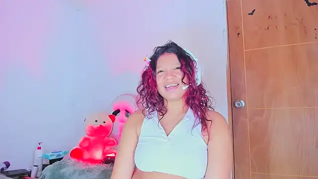 Emily_Coper18's Live XXX Chat