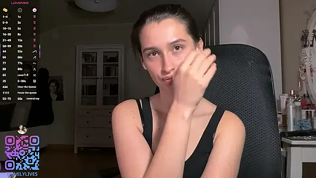 Živý XXX chat DarlineBrustera