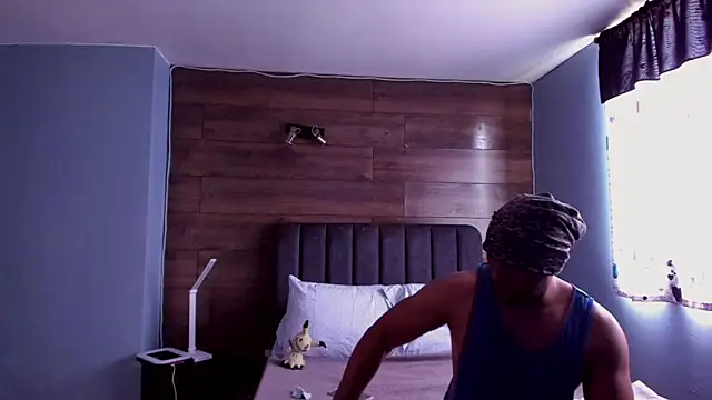 anthonylatynxd Live XXX-Chat