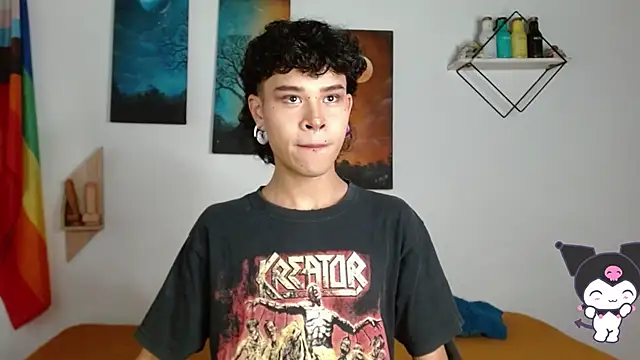 nicolai_a: διαδικτυακό σόου στην κάμερα