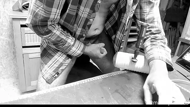 martinpuche69 网络视讯表演