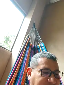 Show modela Influenciadordigitaldosex na web-kameri