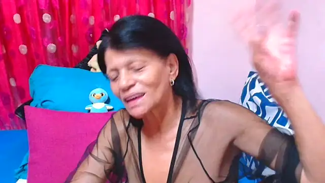 SLUTTYROXY Chat XXX in diretta